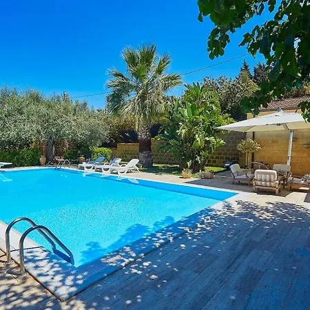 Villa Natino With Pool And Garden