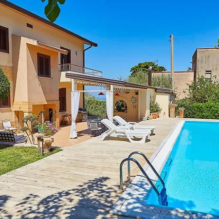 Villa Natino With Pool And Garden *